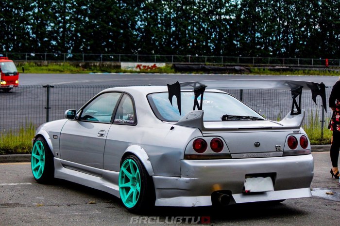 Nissan Skyline GTR r33