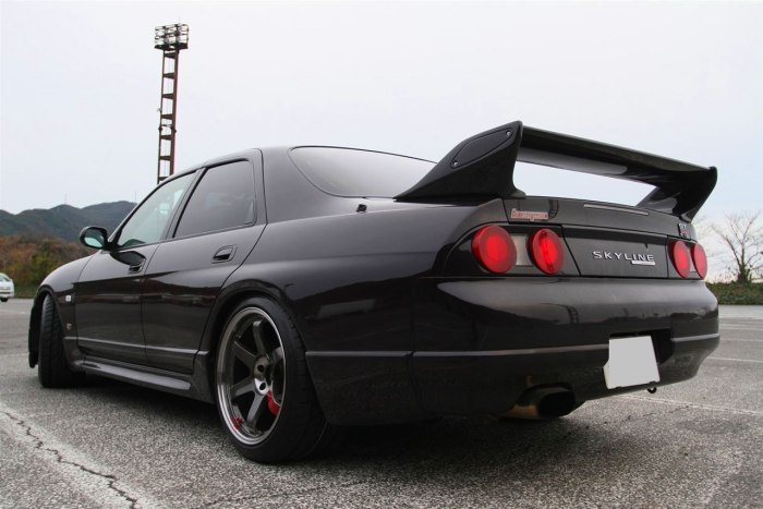 Nissan Skyline r33