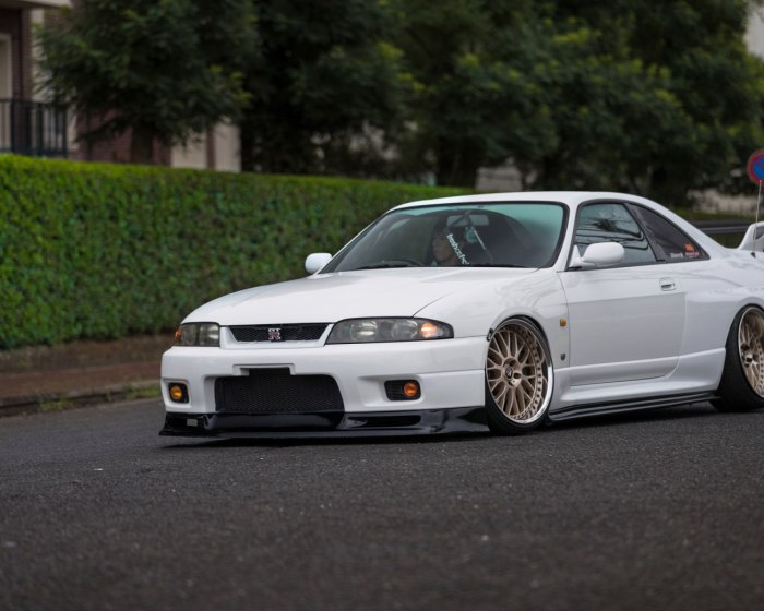 Nissan Skyline r33