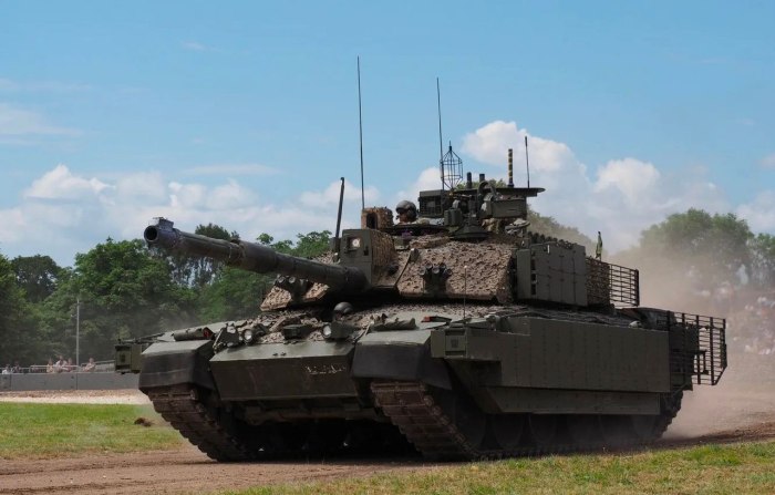 Challenger 2 Black Night