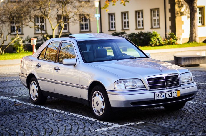 Mercedes Benz c180 w202
