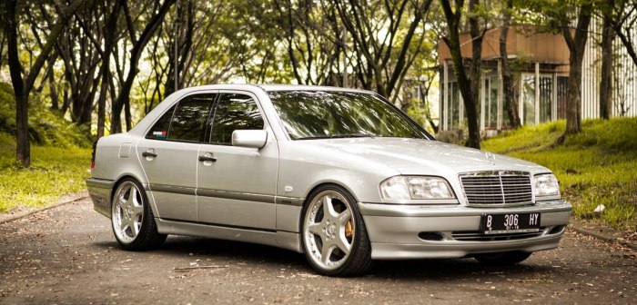 Мерседес Бенц w202