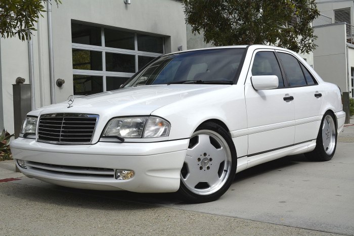 Mercedes-Benz w202
