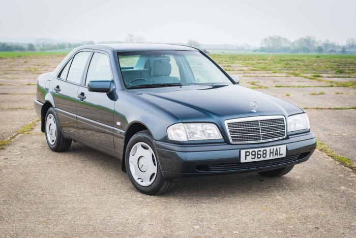Mercedes Benz c class w202