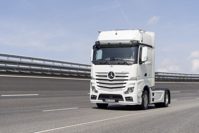 Mercedes Benz Actros 1845