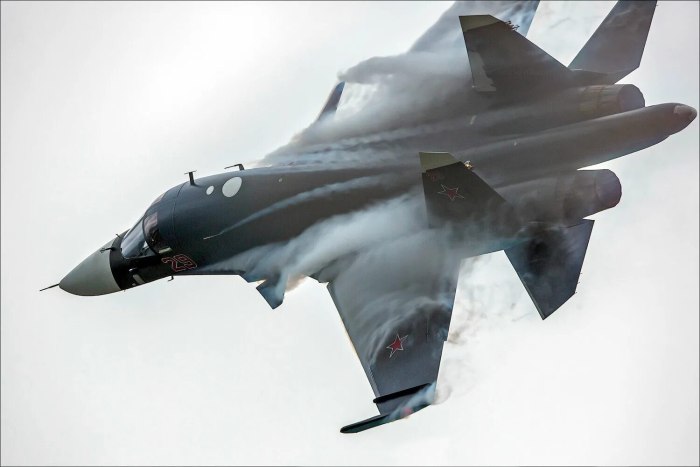 Су-34 бомбардировщик
