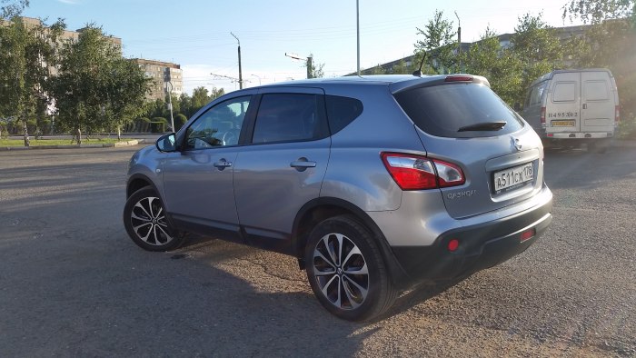 Nissan Qashqai j10 r18