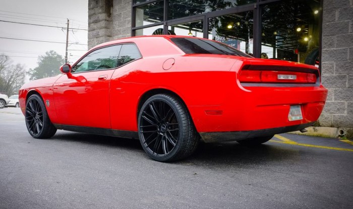Dodge Challenger Red