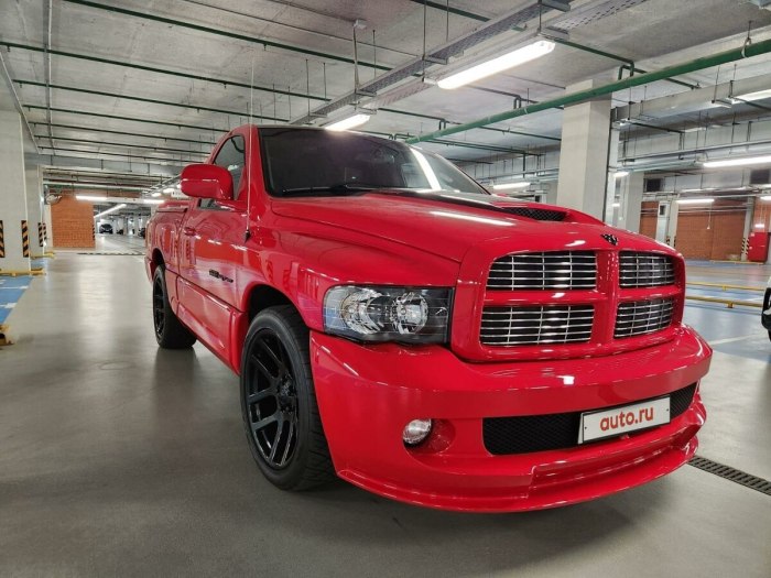 Dodge Ram srt-10