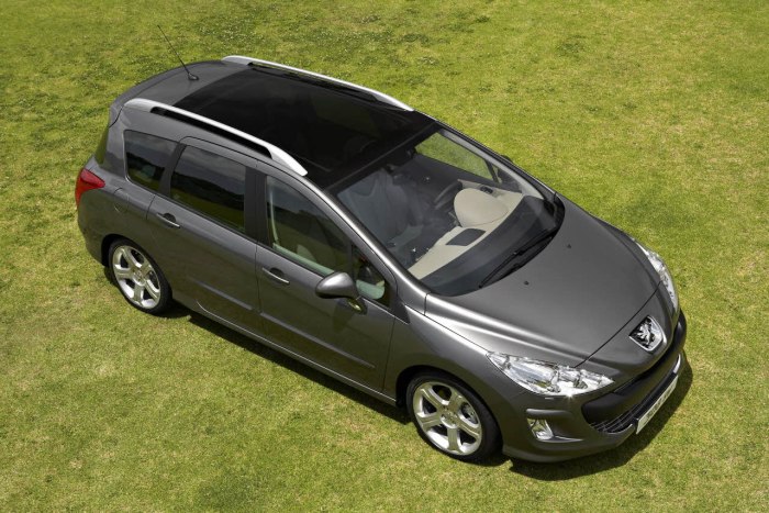 Peugeot 308 SW 2011