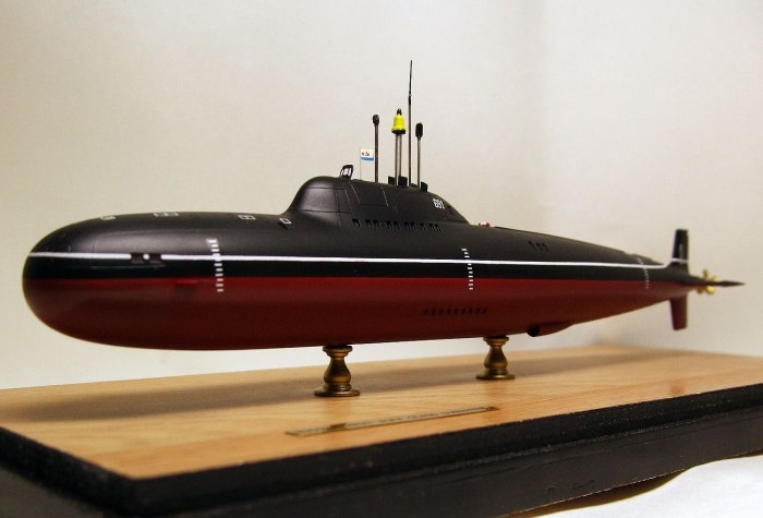 Подводная лодка к 705к Лира