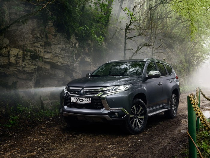 Mitsubishi Pajero Sport 3