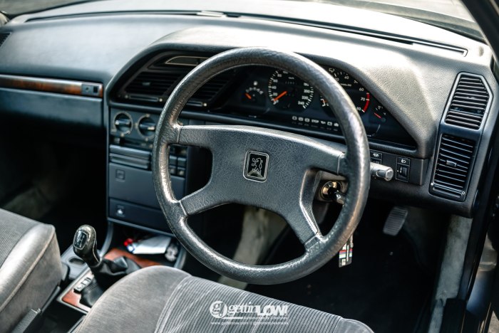 Peugeot 605 салон