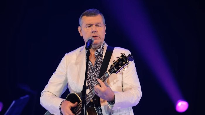 Новиков певец фото