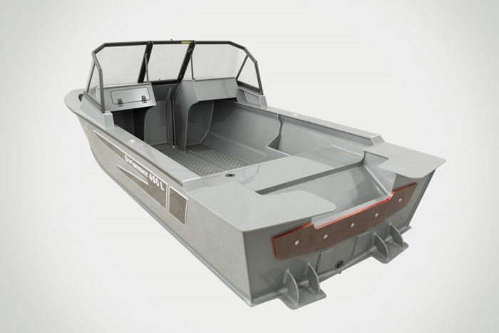 Лодка swimmer 370