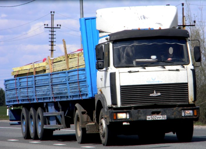 МАЗ 5432 синий