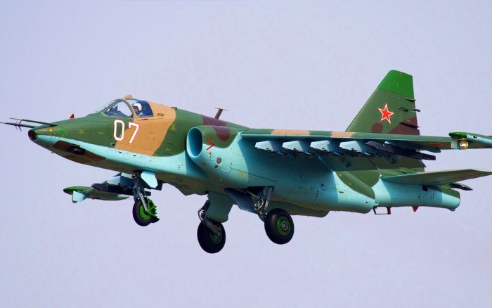 Штурмовик Су-25 Грач
