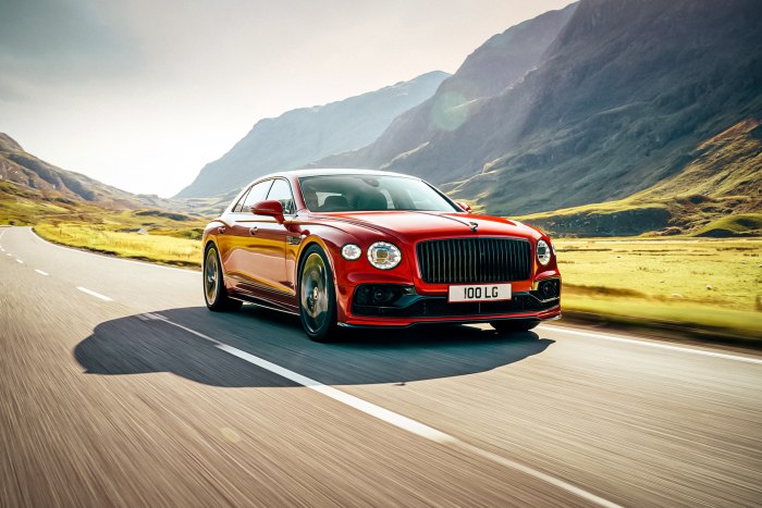 Седан Bentley Flying Spur