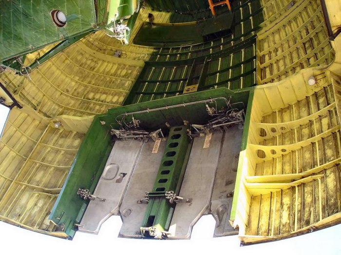 Кессон центроплана самолета АН 124