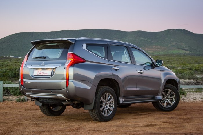 Mitsubishi Pajero Sport 2023