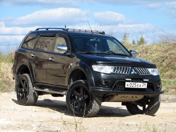 Mitsubishi Pajero Sport 2.5