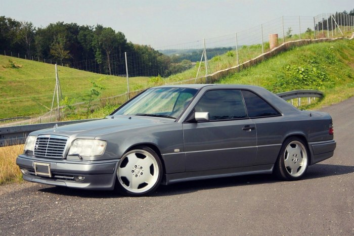 Mercedes Benz 124 Coupe