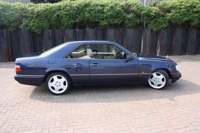 Mercedes Benz w124 Coupe