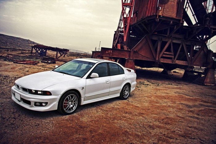 Mitsubishi Галант 8