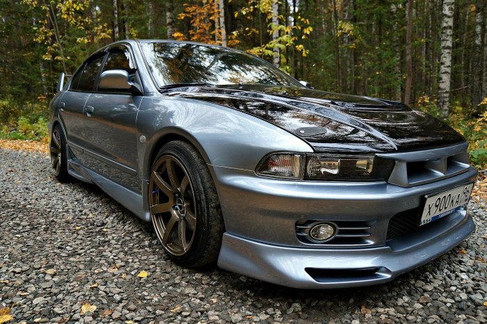 Mitsubishi Галант 8