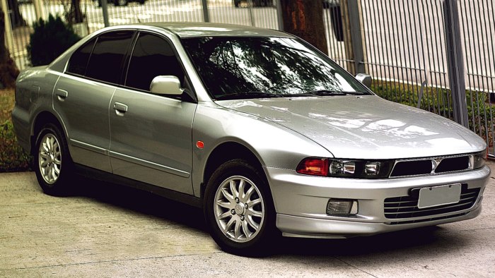 Mitsubishi Galant 8 седан