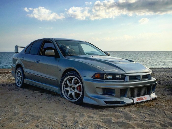 Mitsubishi Galant 8