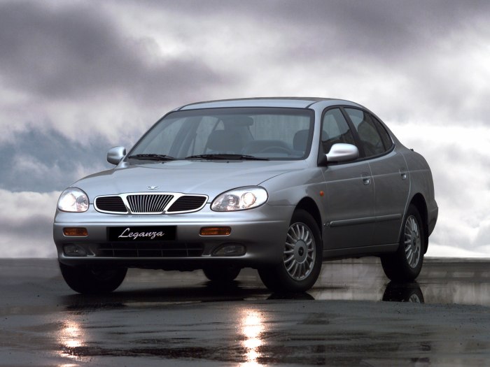 Машина Daewoo Leganza