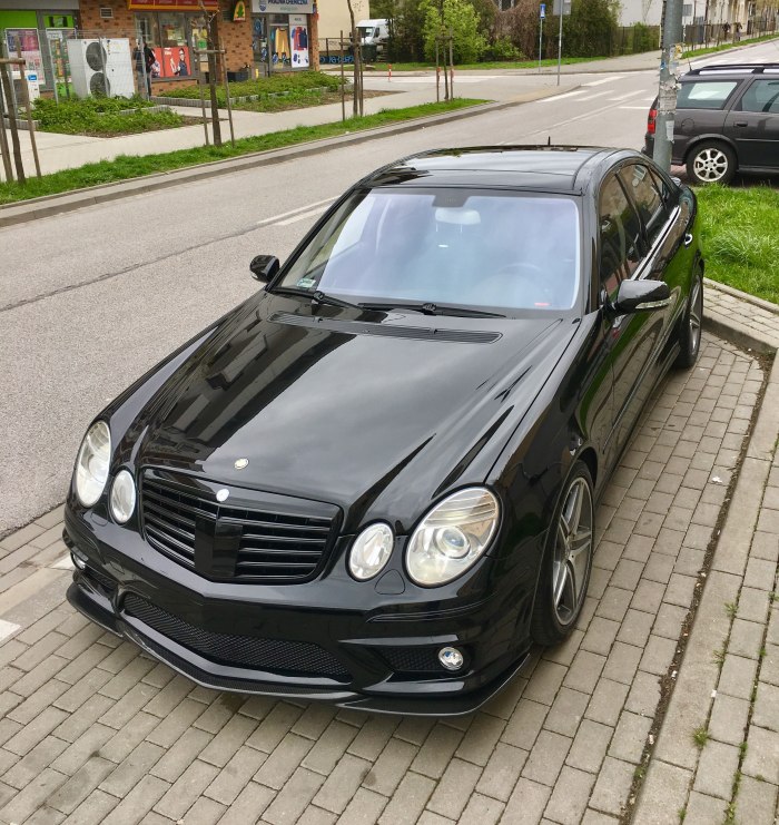 Мерседес w211 e63