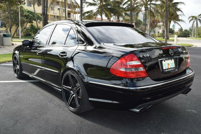 Mercedes-Benz w211