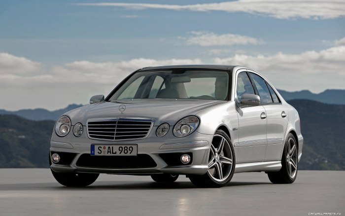 Мерседес w211 AMG 63