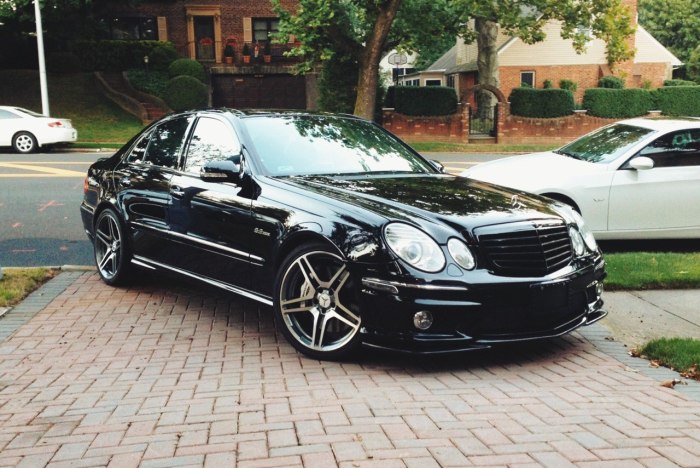 Mercedes Benz e55 w211