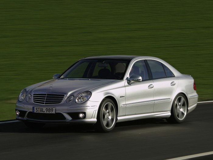 Мерседес e211 AMG