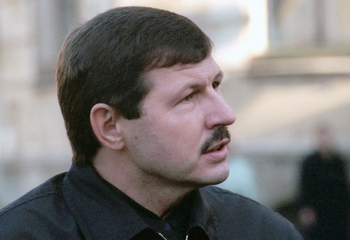 Владимир Барсуков Кумарин 90 е