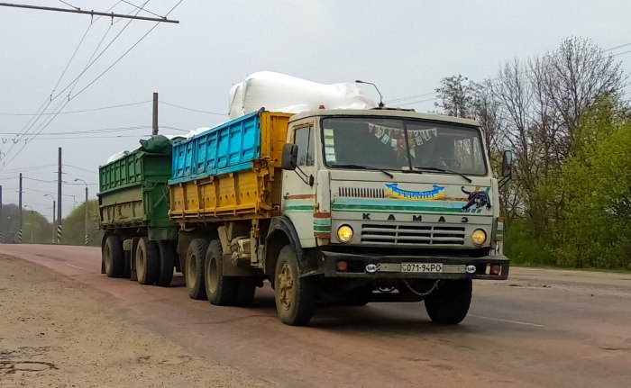 КАМАЗ 55102 хаки