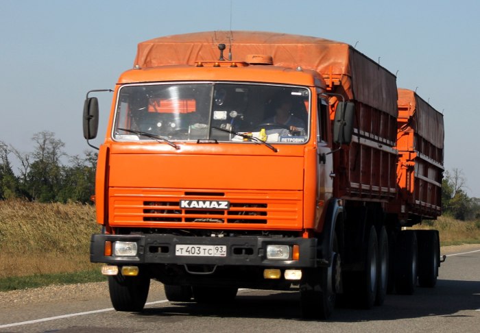 КАМАЗ 5320 зерновоз оранжевый
