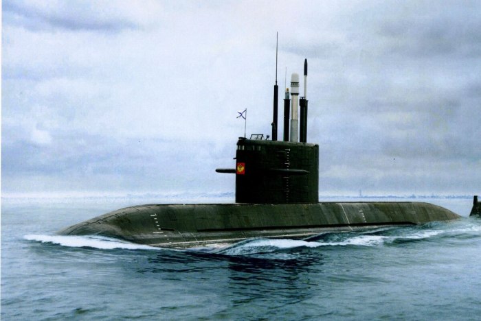 Дизель электрическая подводная лодка Кронштадт проект 677 Лада