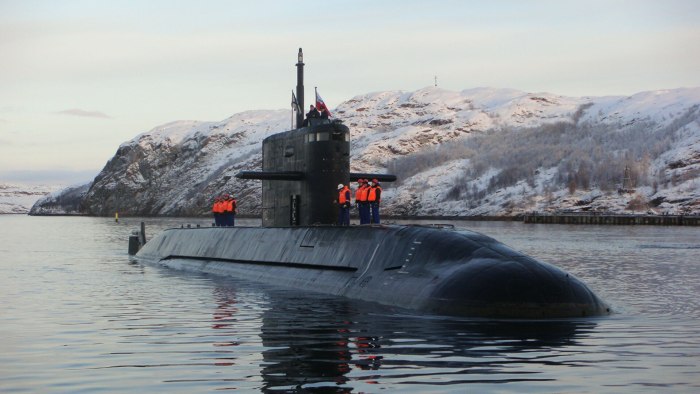 Дизель электрическая подводная лодка Кронштадт проект 677 Лада
