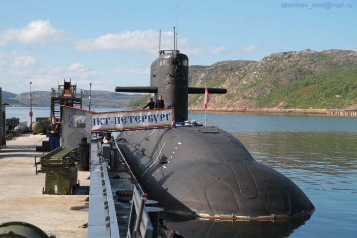 Подводная лодка "Кронштадт" проекта 677 "Лада"