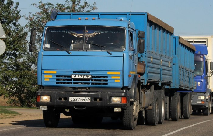 Камаз 53215