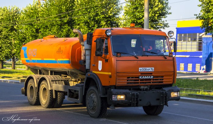 КАМАЗ 54215