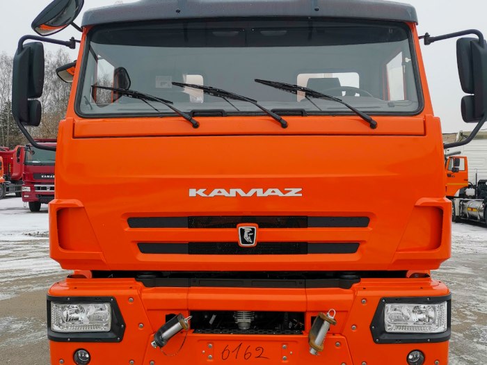 КАМАЗ 6520-48