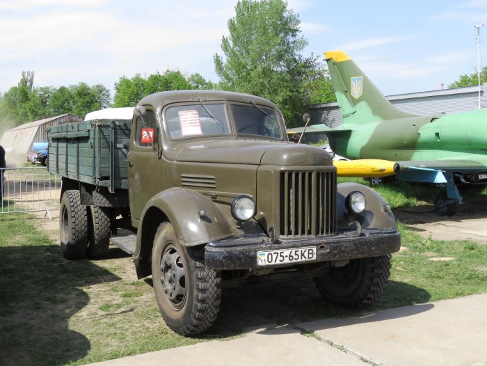 Автомобиль ЗИЛ 164