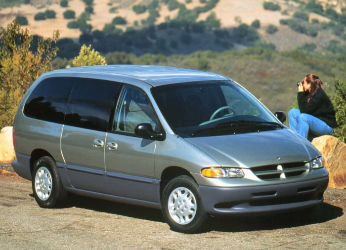 Dodge Caravan III 1995 - 2000 минивэн