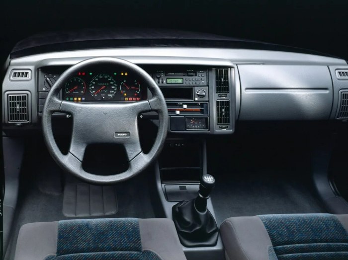 Volvo 440 1989 Interior