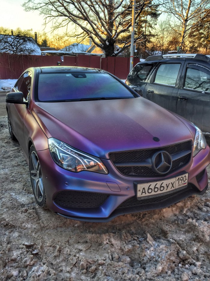 Мерседес Бенц е200